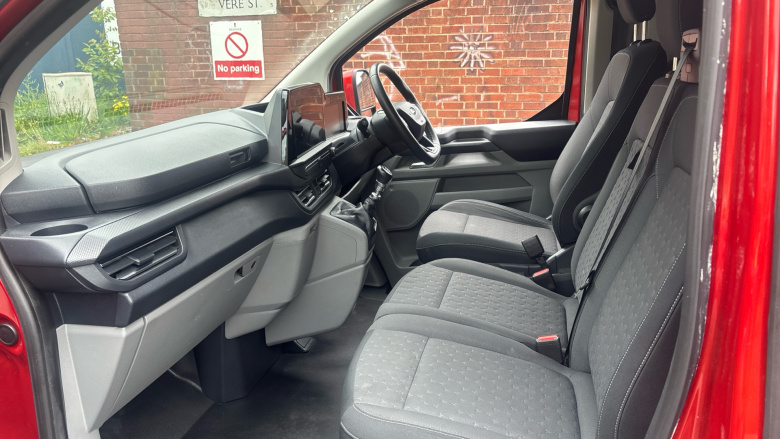 Ford Transit Custom 320 L1 Diesel Fwd 2.0 EcoBlue 136ps H1 Van Limited